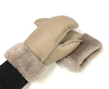Load image into Gallery viewer, 100% Genuine Sheepskin Mittens Mens Ladies Gloves Various Colours Made In The UK
