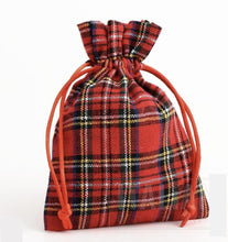 Load image into Gallery viewer, Hessian Drawstring Gift Bags Fabric Linen Christmas Pouch Bags x1 x2 x5 x10 UK Seller