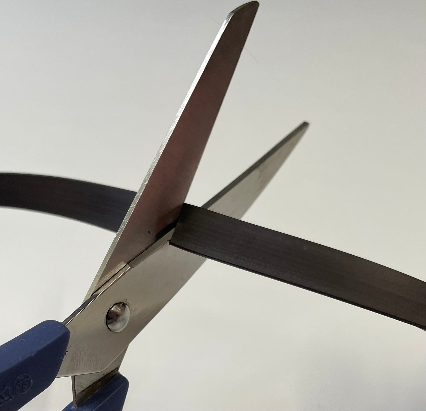 Self Adhesive Magnetic Tape Flexible Sticky Back Strip 1 Metre Or 3 Metres Long 12.7mm Wide