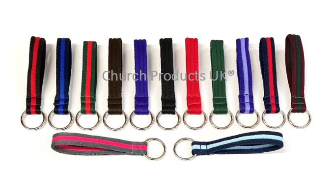 Dog collar outlet with grab handle