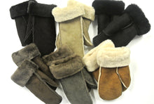 Load image into Gallery viewer, Genuine Sheepskin Mittens Unisex In Various Colours And Sizes